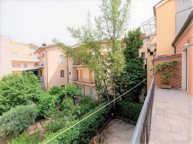 Appartamento con ingresso indipendente in vendita a Teramo, Centro - foto 10