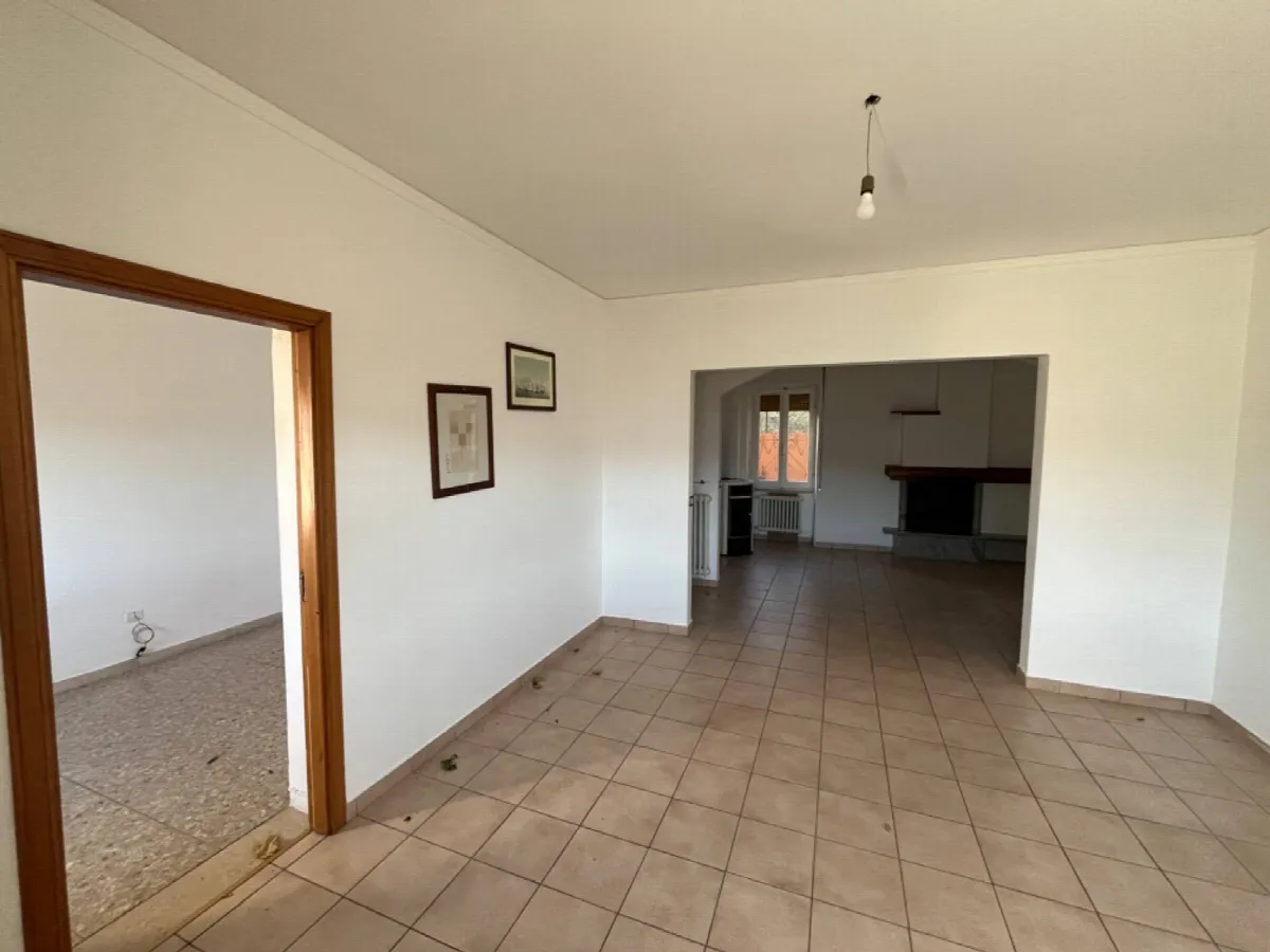 Appartamento con ingresso indipendente in vendita a Teramo, Rocciano - foto 5