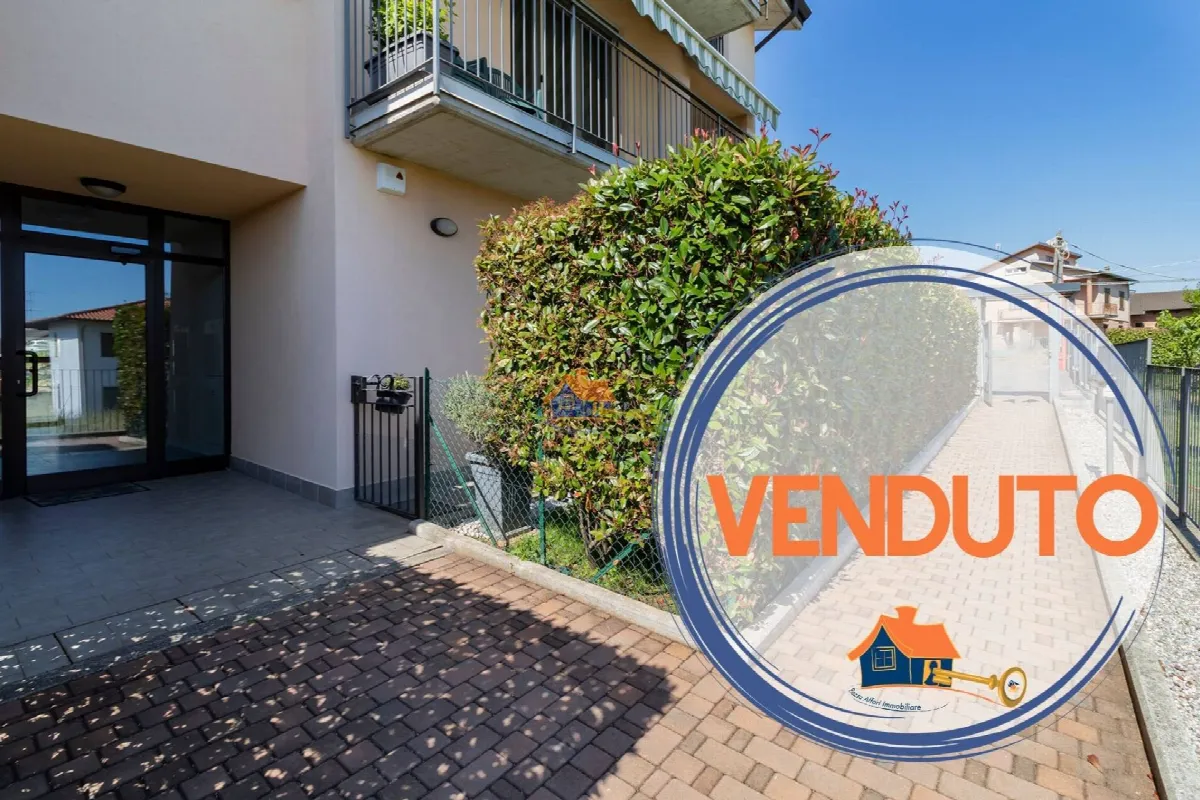 Appartamento in vendita a Carnago, Rovate - foto 1