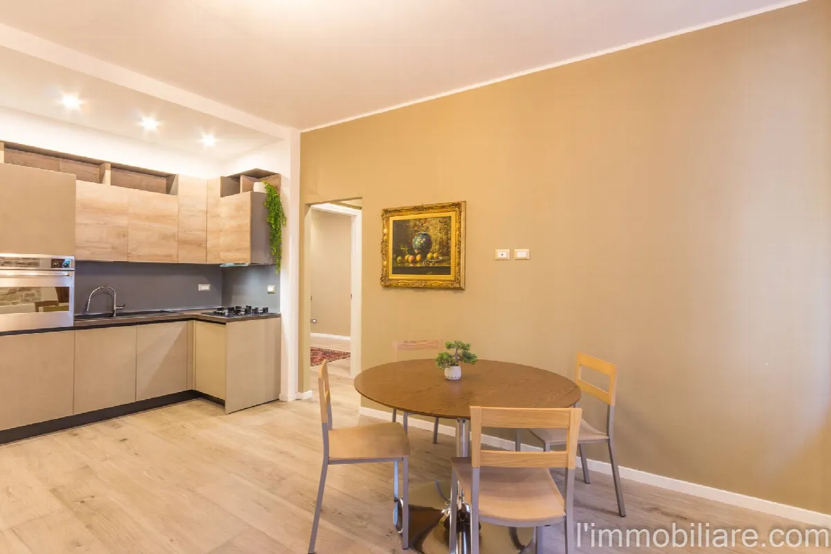 Appartamento in vendita a Verona, Centro storico - foto 3