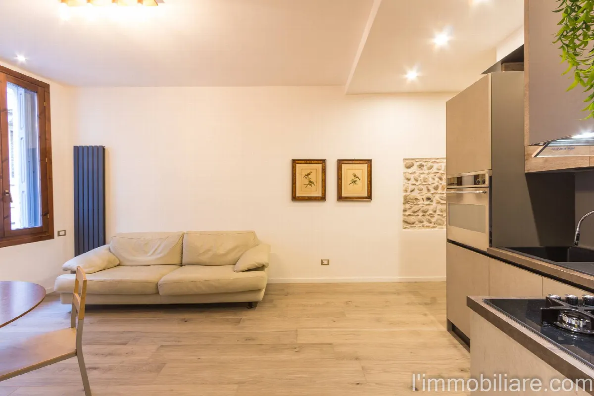Appartamento in vendita a Verona, Centro storico - foto 5