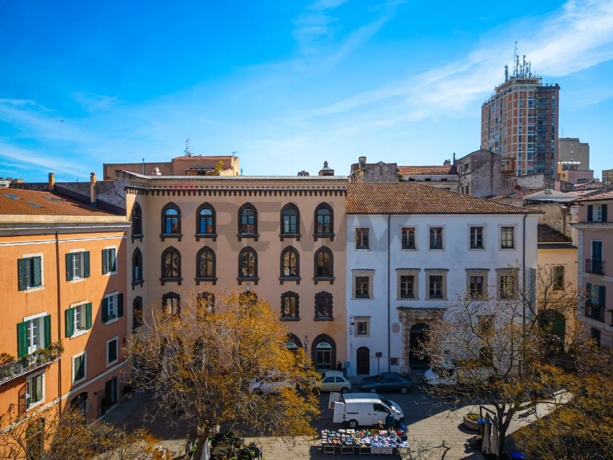 Appartamento in vendita a Sassari, Centro Storico - foto 2