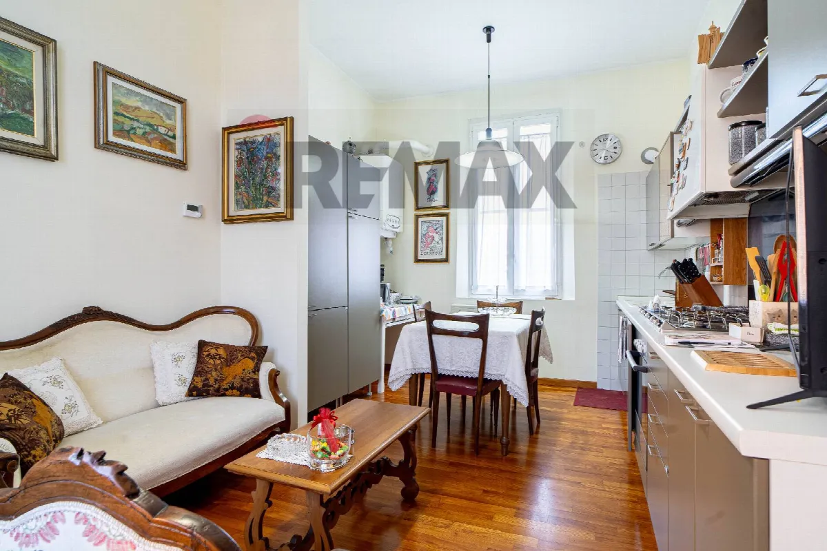 Appartamento in vendita a Parma, Centro storico - foto 1