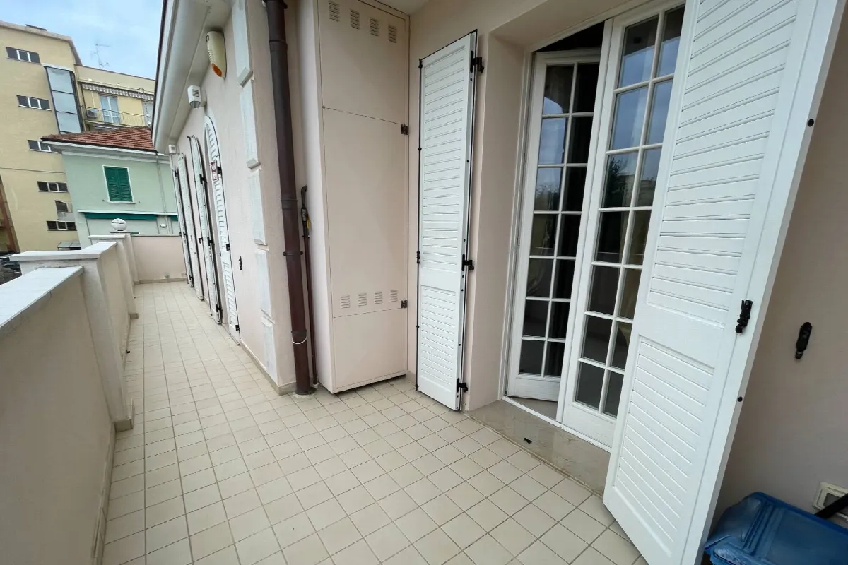 Appartamento in vendita a Pesaro, Mare - foto 1
