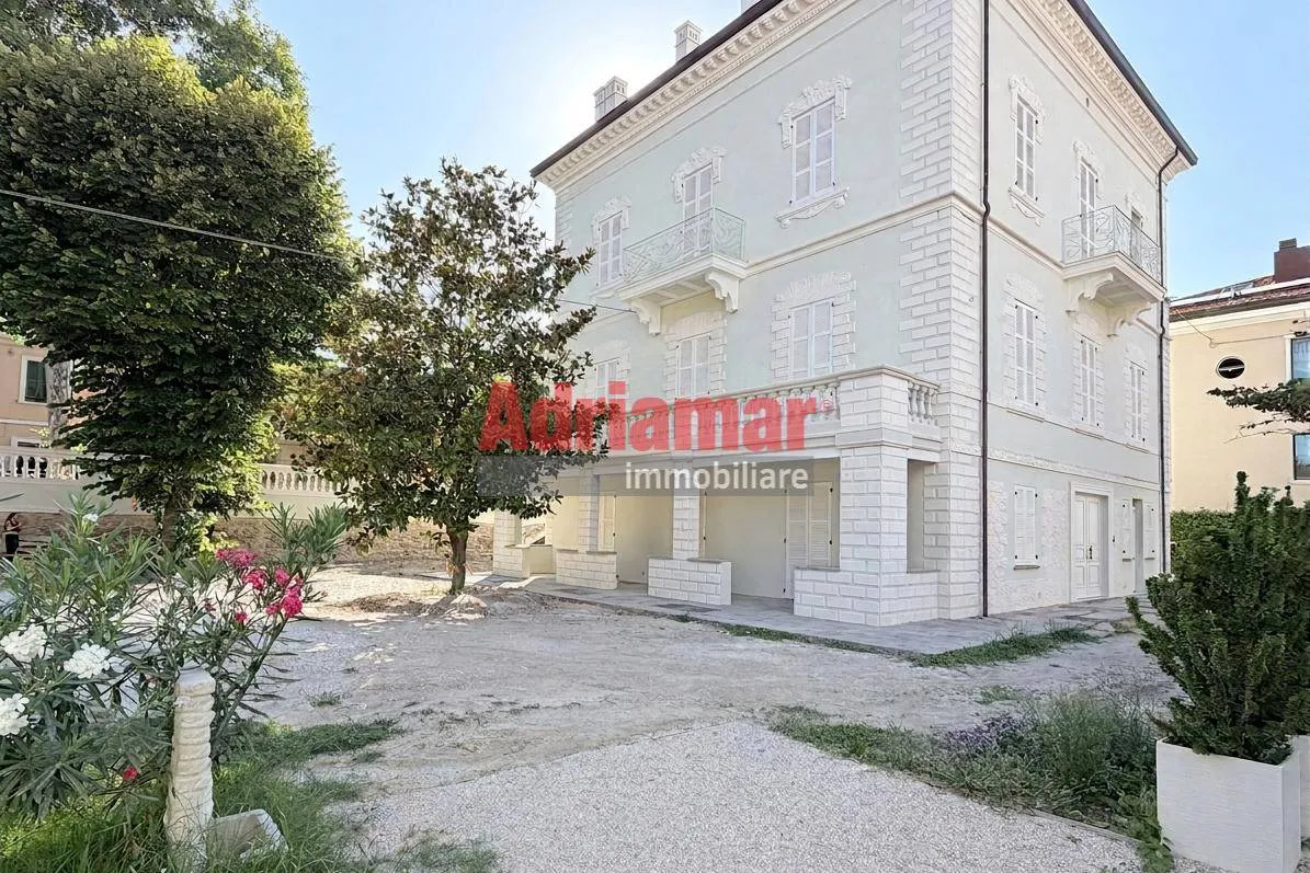 Appartamento in vendita a Pesaro, Mare - foto 1