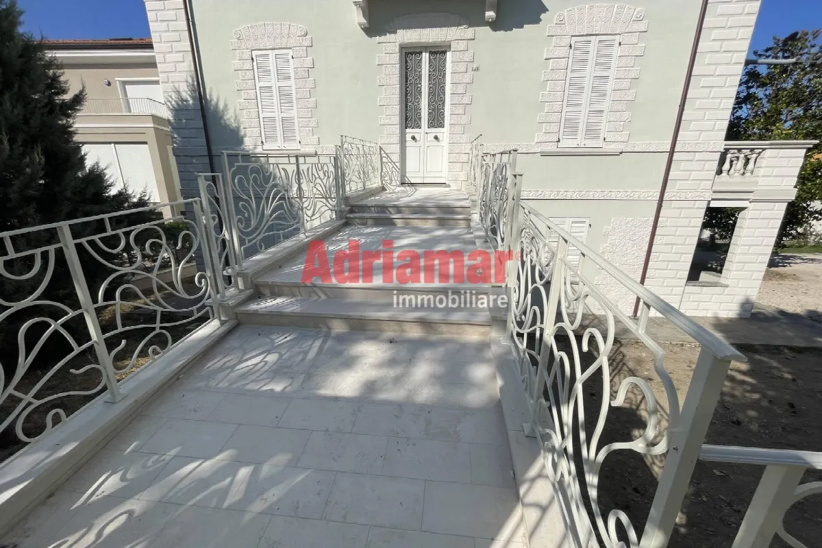 Appartamento in vendita a Pesaro, Mare - foto 3