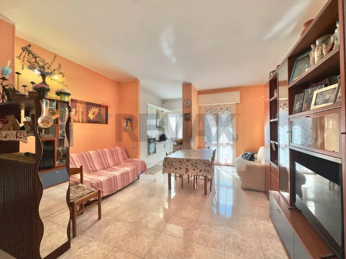 Appartamento in vendita a Olgiate Olona, Buon Gesù - foto 1