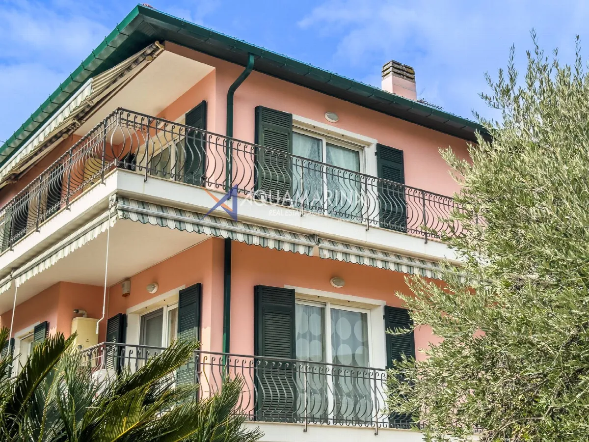 Appartamento in vendita a Bordighera, Borghetto San Nicolò - foto 1
