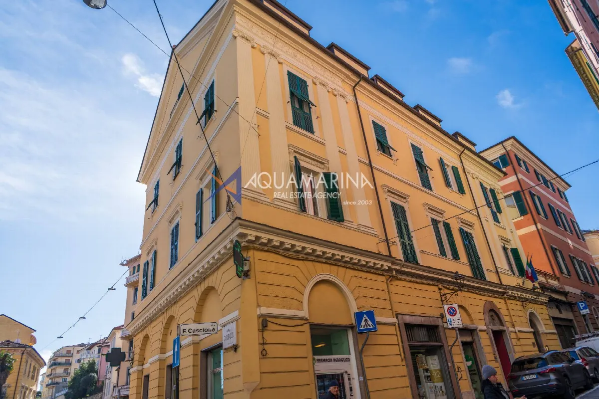 Appartamento in vendita a Imperia, Porto Maurizio centro - foto 5