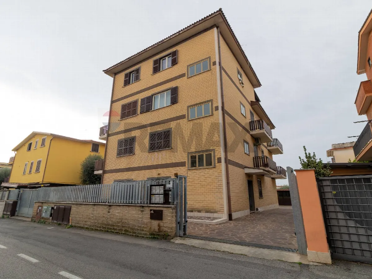 Appartamento in vendita a Roma, Borghesiana - foto 1