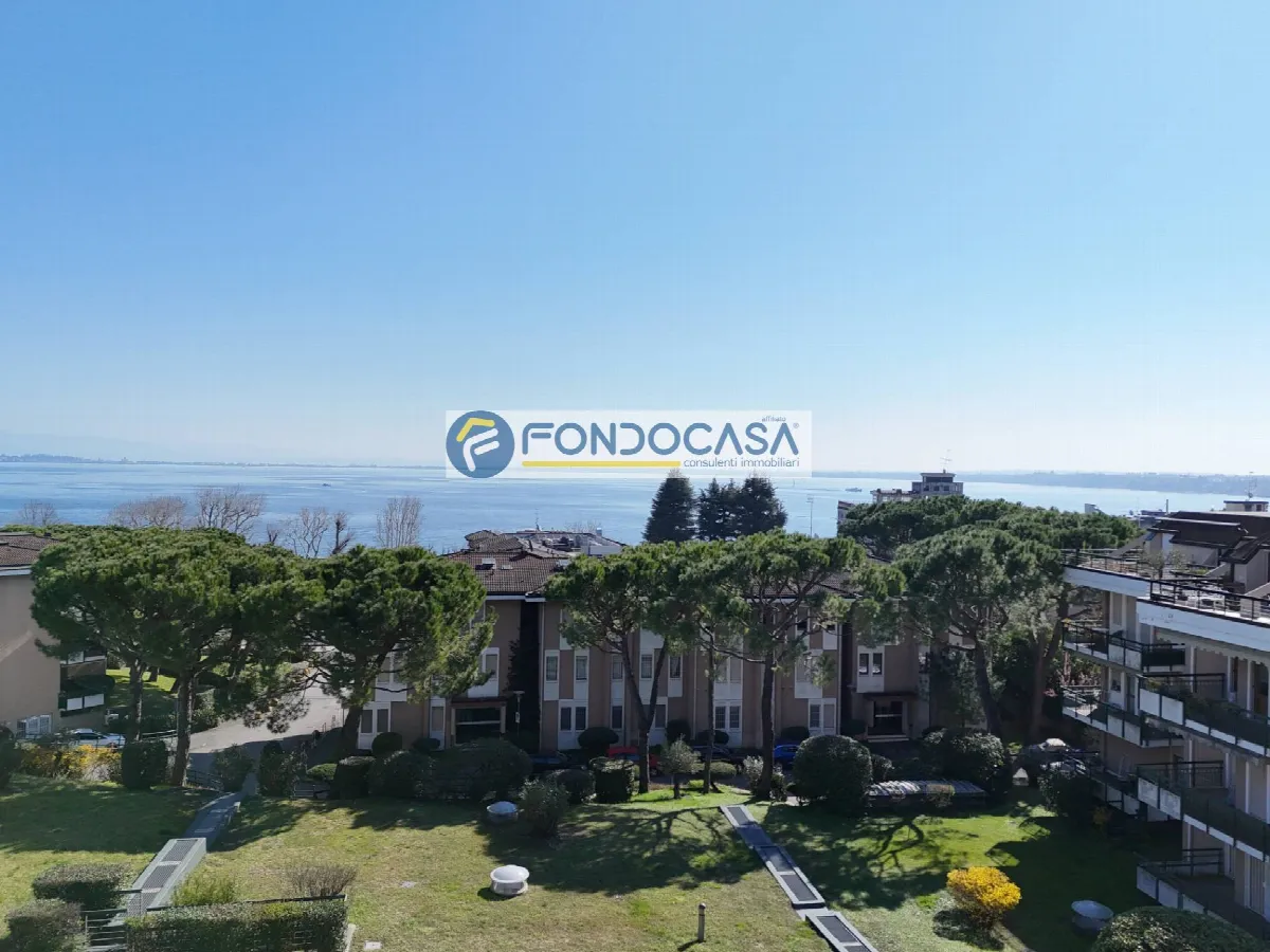 Appartamento in vendita a Desenzano del Garda, Desenzano del Garda - foto 2