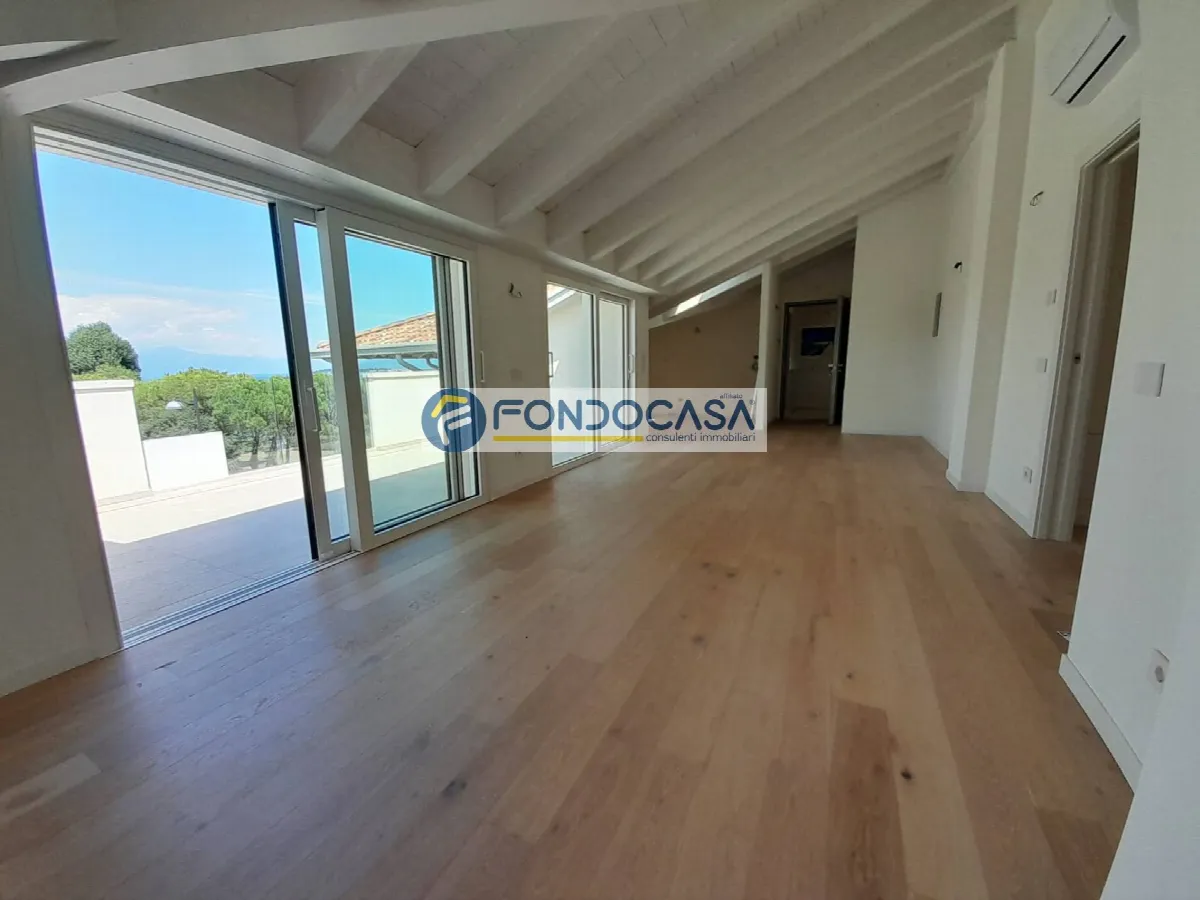 Attico in vendita a Desenzano del Garda, Rivoltella del Garda - foto 6