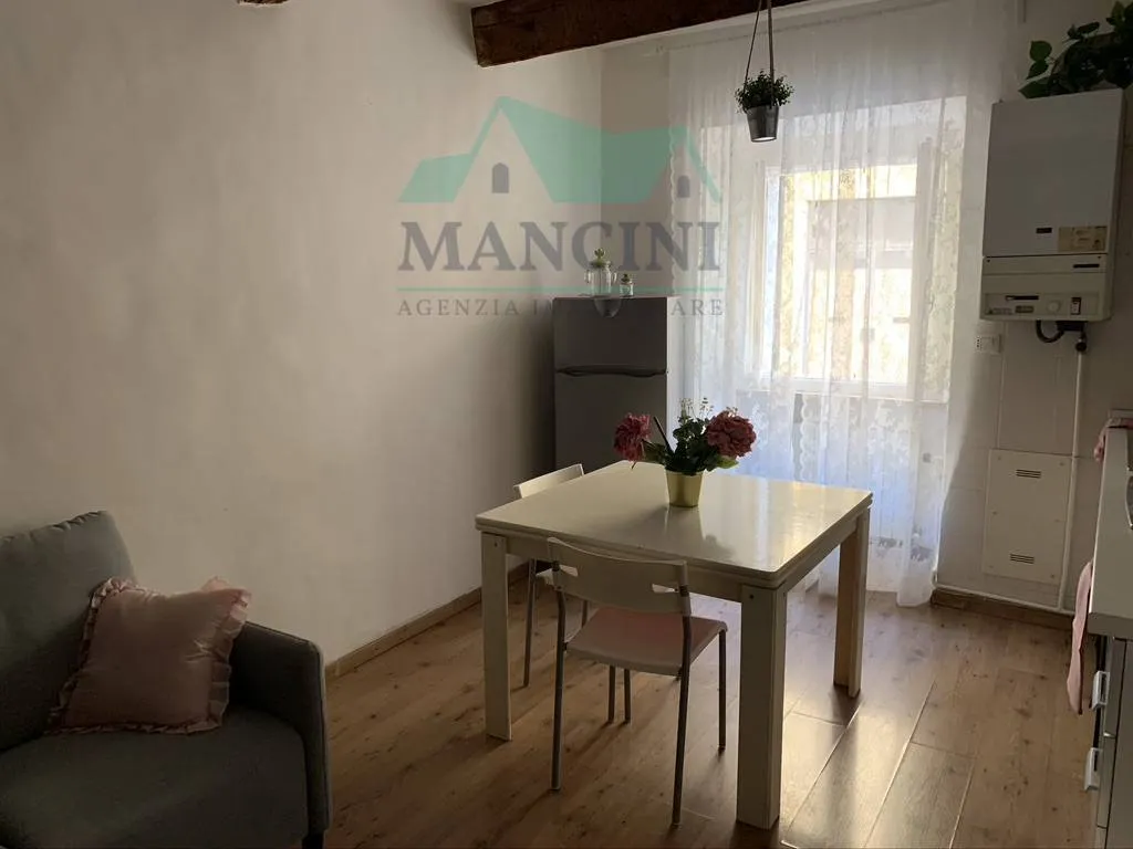 Appartamento in vendita a Jesi, centro zona alta - foto 2
