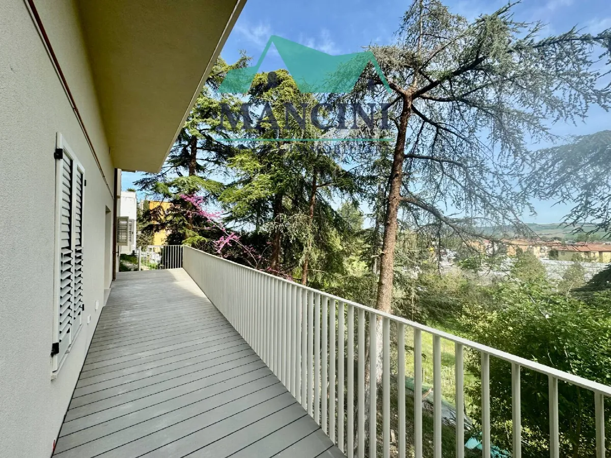 Appartamento in vendita a Jesi, centro zona alta - foto 2