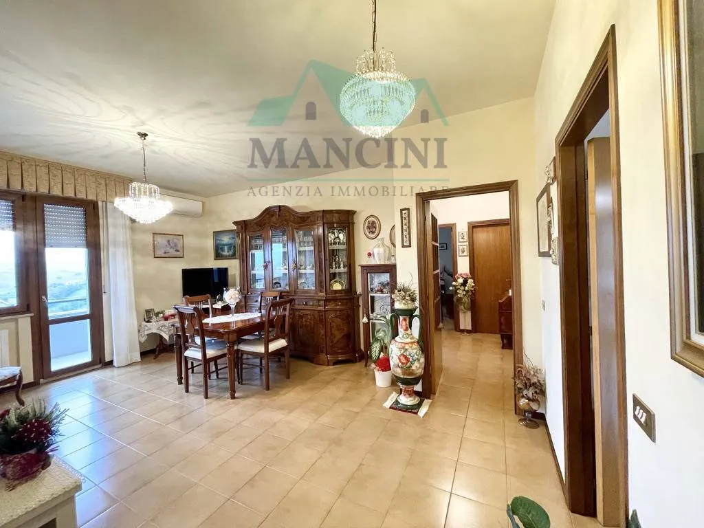 Appartamento in vendita a Jesi, Palazzetto Sport - foto 4