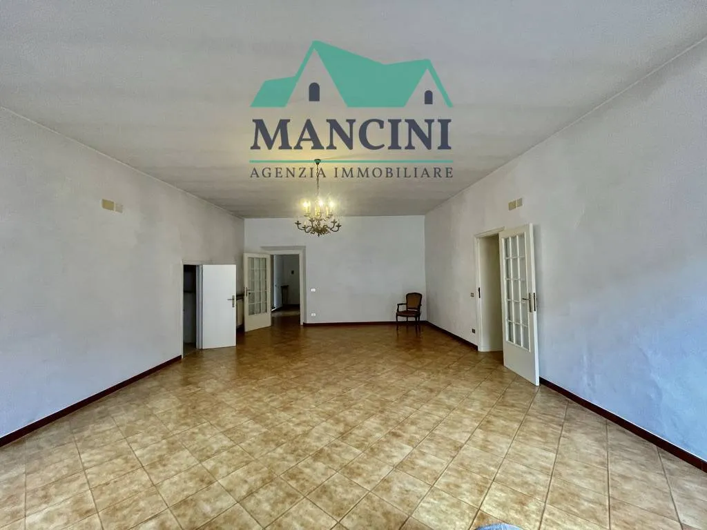 Appartamento in vendita a Jesi, centro zona alta - foto 6