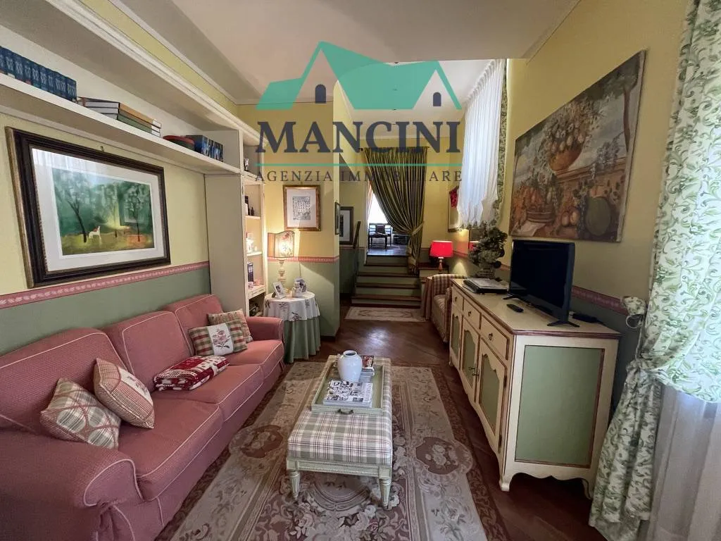Appartamento in vendita a Jesi, Centro storico - foto 1