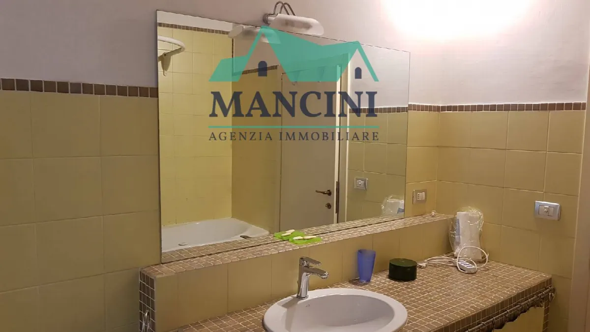 Appartamento in vendita a Jesi, Centro storico - foto 8