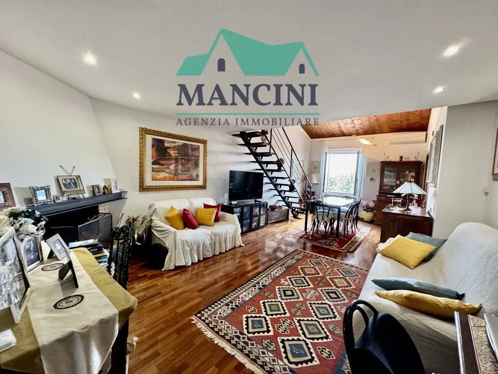 Appartamento in vendita a Jesi, Centro storico - foto 3