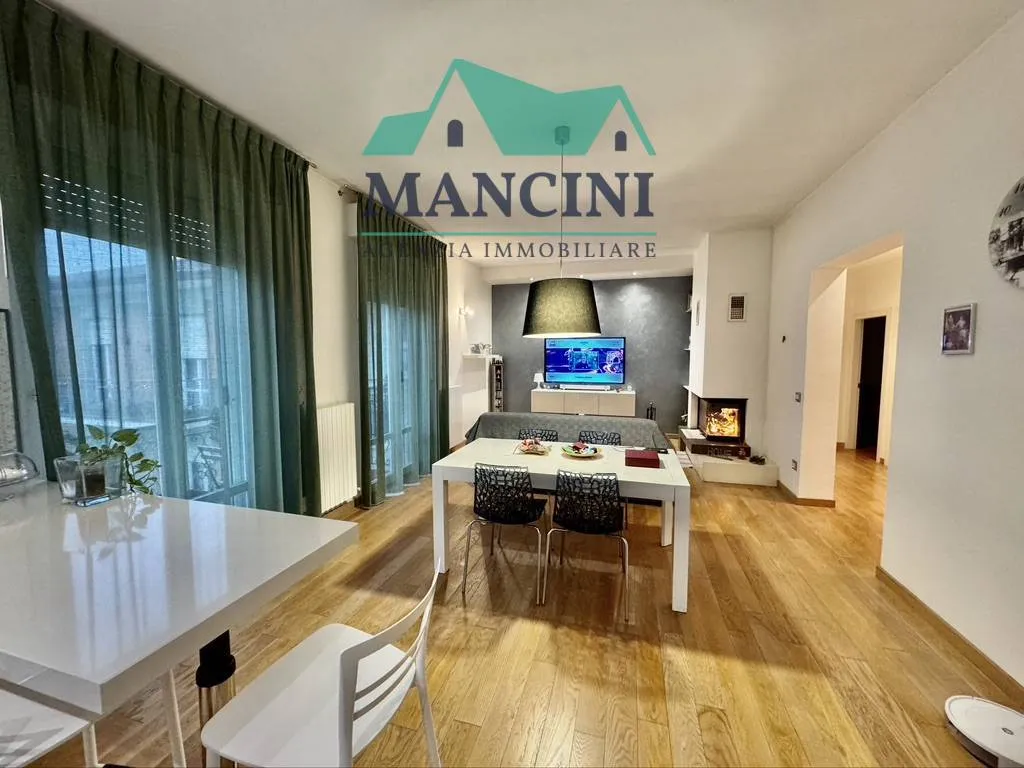 Appartamento in vendita a Jesi, centro zona alta - foto 1