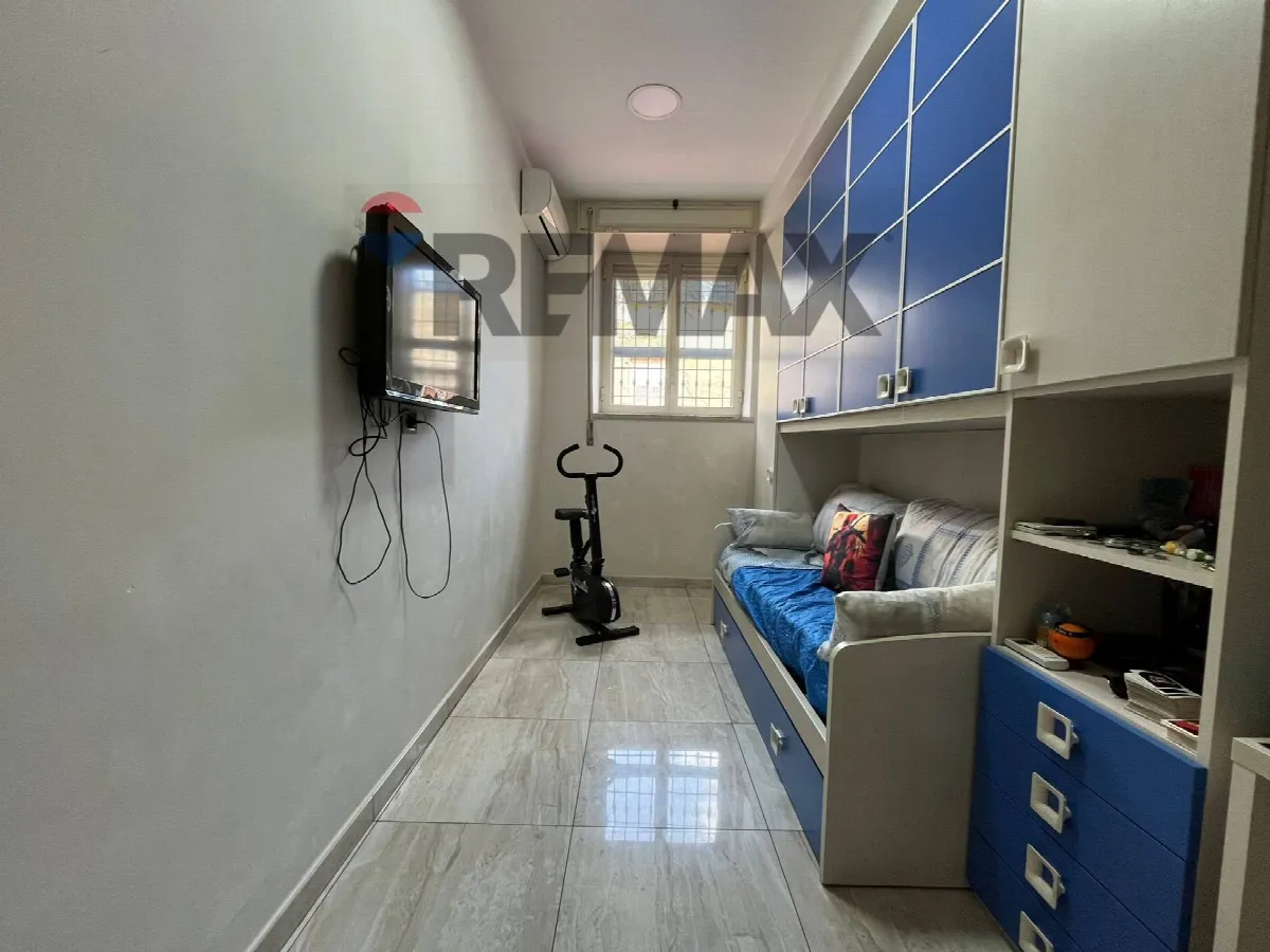 Appartamento in vendita a Napoli, Foria - foto 10