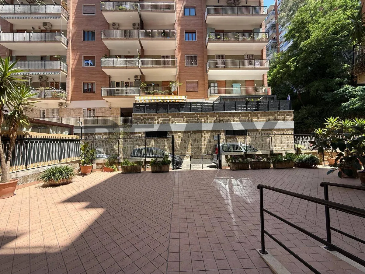 Appartamento in vendita a Napoli, Arenella - foto 2