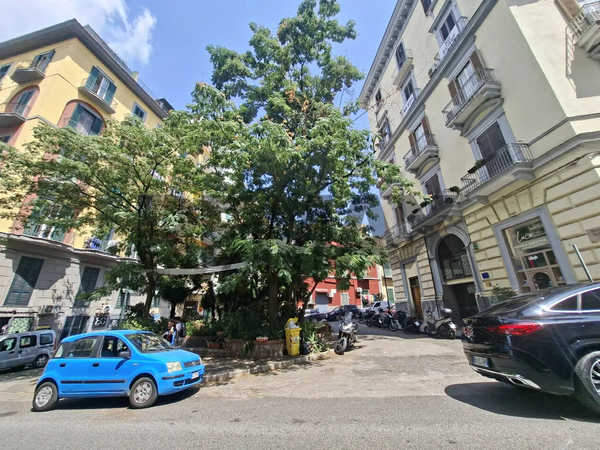 Appartamento in vendita a Napoli, Vomero - foto 1