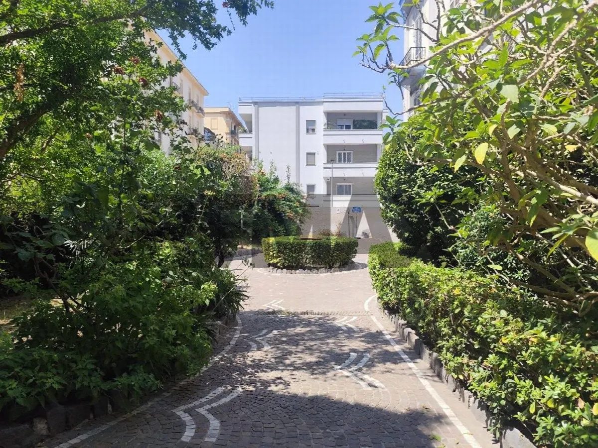 Appartamento in vendita a Napoli, Vomero - foto 2