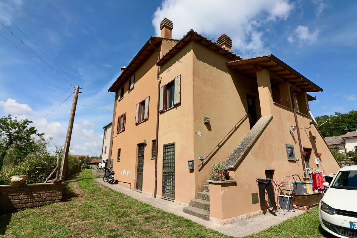 Appartamento indipendente in vendita a Vetralla, Tre Croci - foto 2