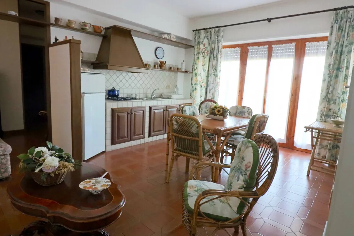Appartamento in vendita a Ronciglione, semi-centrale - foto 3