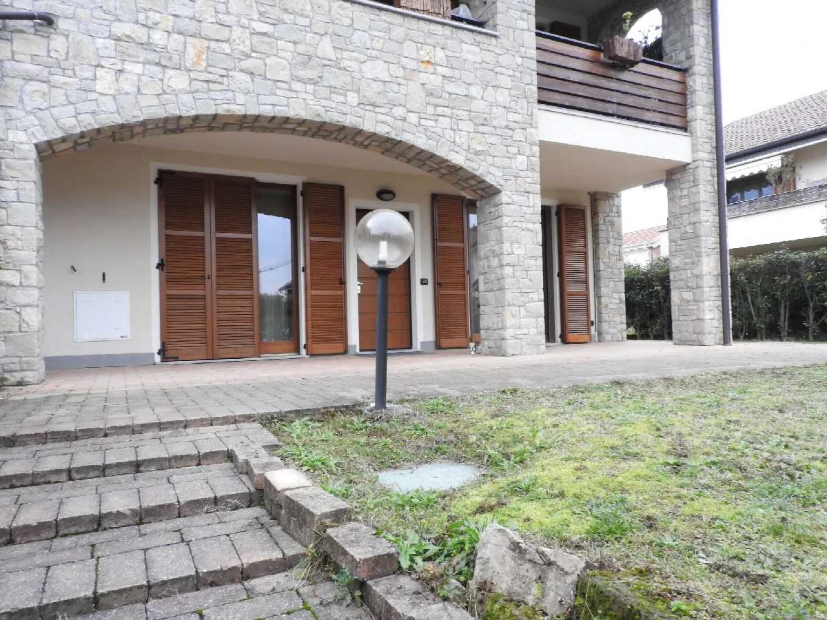Appartamento in vendita a Bernareggio, Carabinieri - foto 1