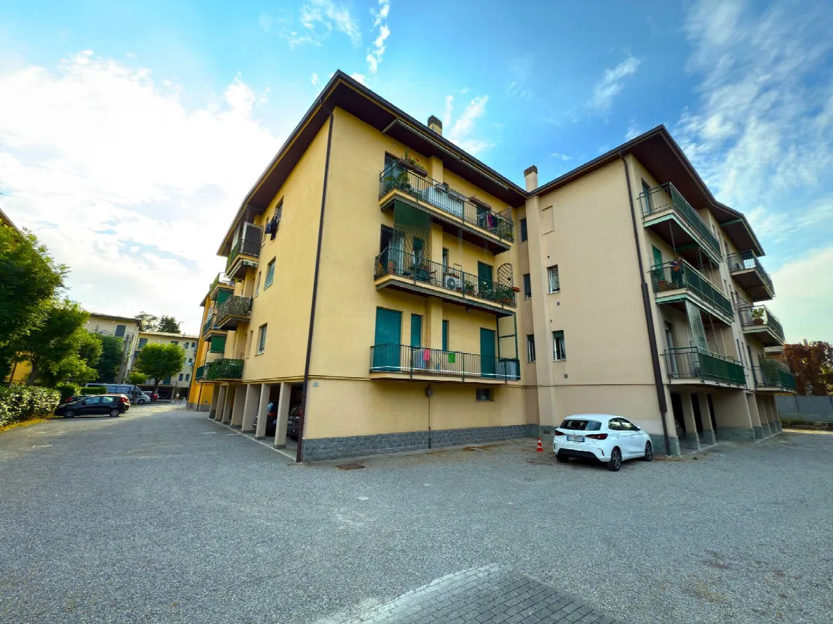 Appartamento in vendita a Vimercate, Semicentro - foto 2