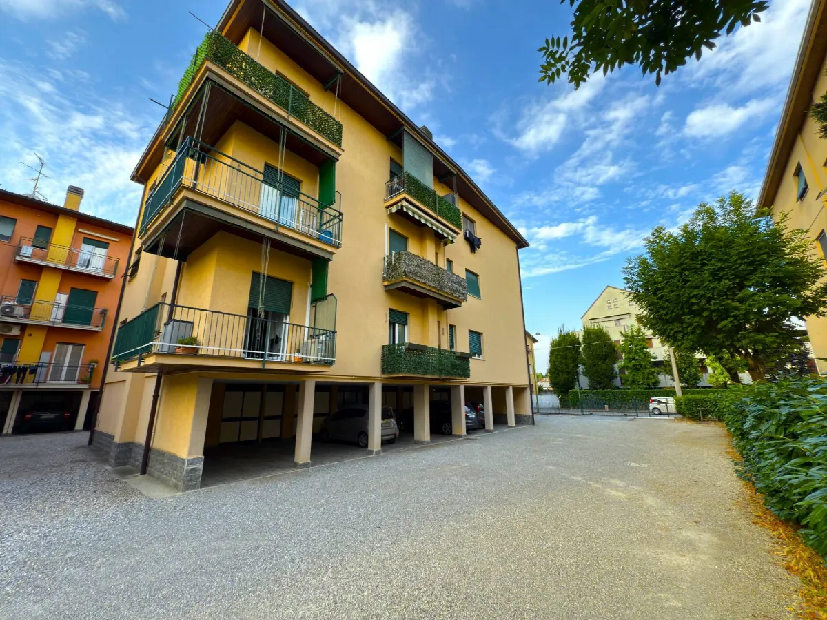 Appartamento in vendita a Vimercate, Semicentro - foto 4
