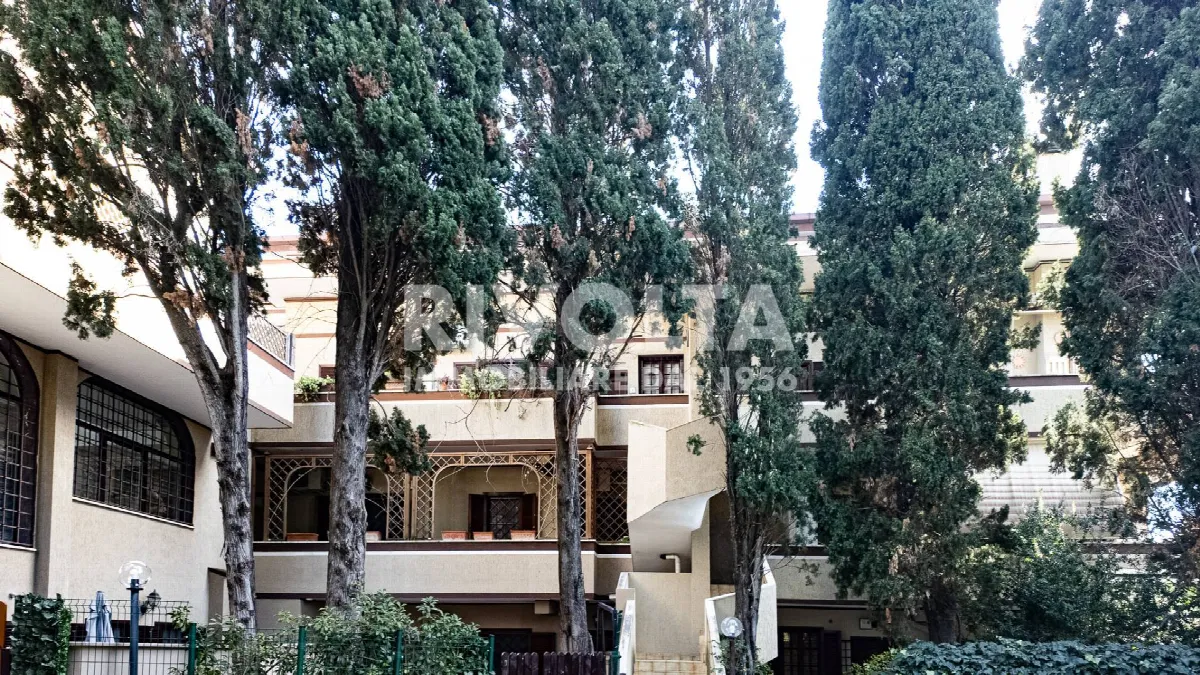 Attico e superattico in vendita a Roma, Axa - foto 4
