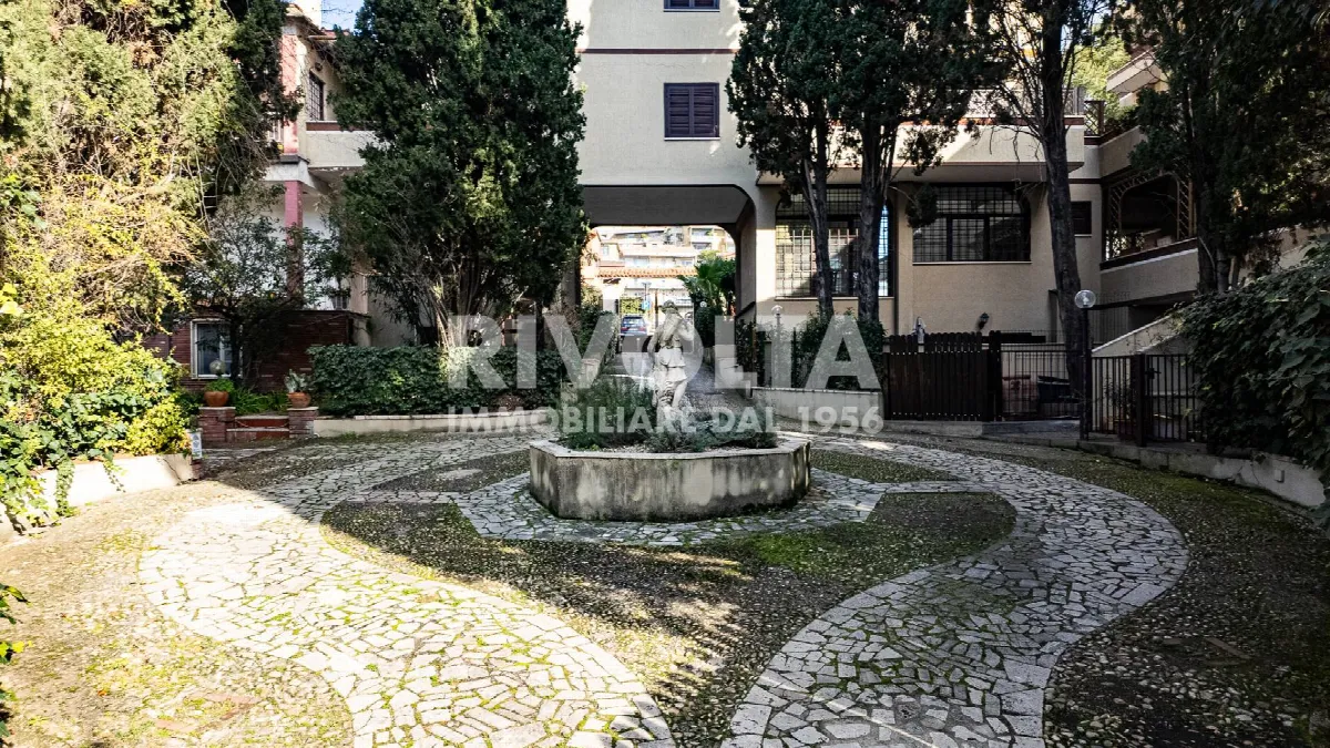 Attico e superattico in vendita a Roma, Axa - foto 5