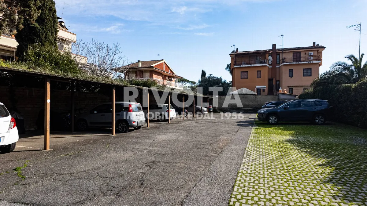 Attico e superattico in vendita a Roma, Axa - foto 6