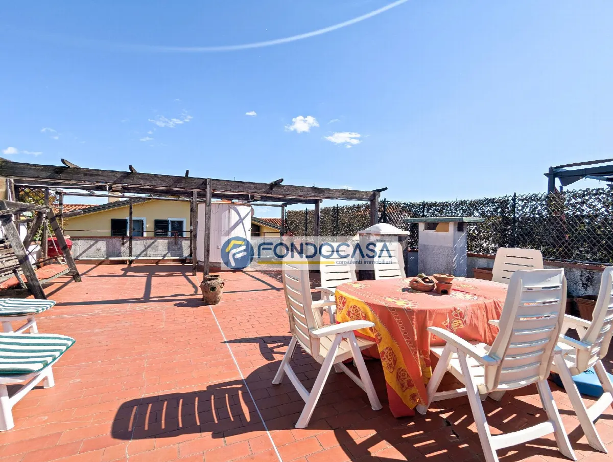 Appartamento in vendita a Massa, Marina di Massa - foto 2