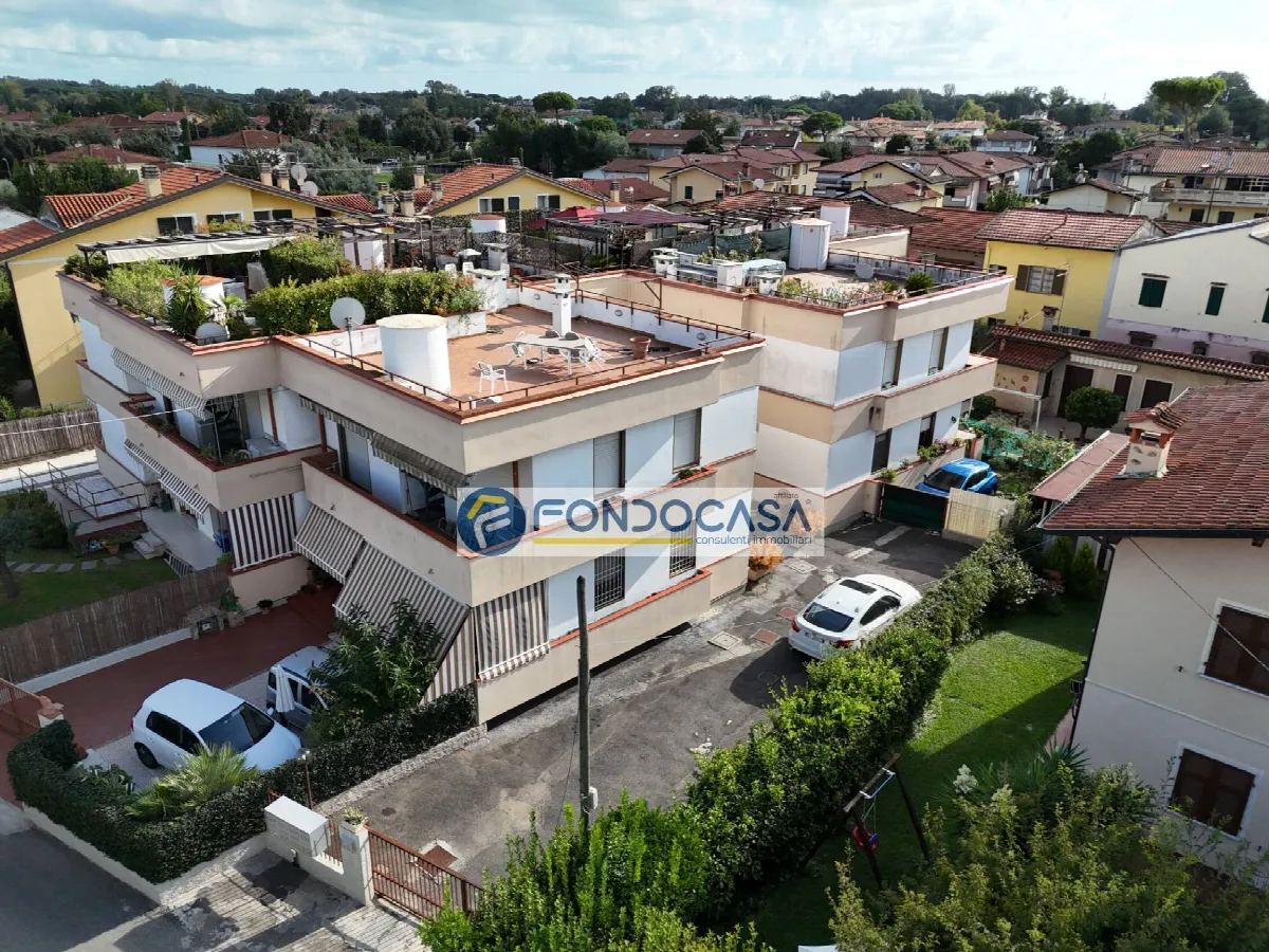 Appartamento in vendita a Massa, Marina di Massa - foto 2