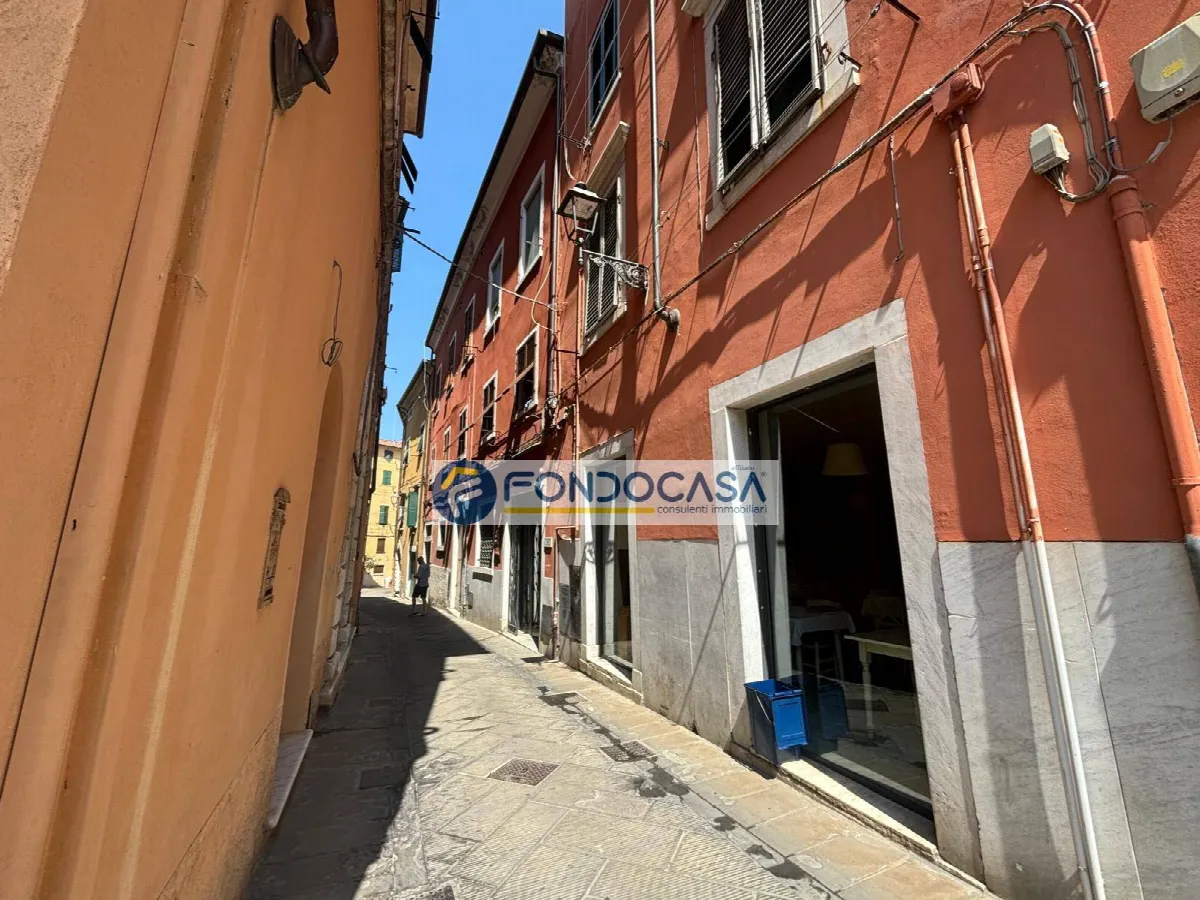 Appartamento in vendita a Carrara - foto 1