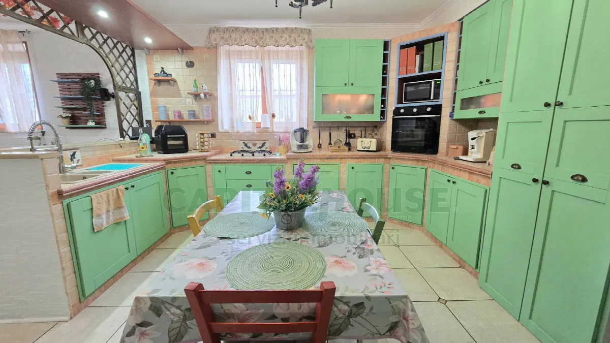 Appartamento in corte in vendita a San Nicola la Strada, Centro Municipio - foto 4