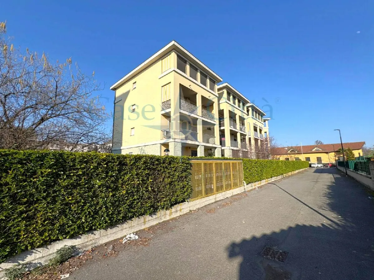 Appartamento in vendita a Cornaredo, Favaglie - foto 1