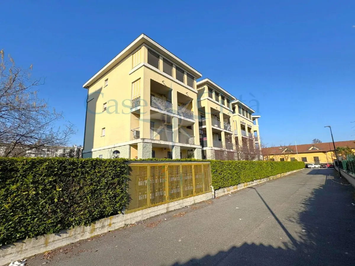 Appartamento in vendita a Cornaredo, Favaglie - foto 2