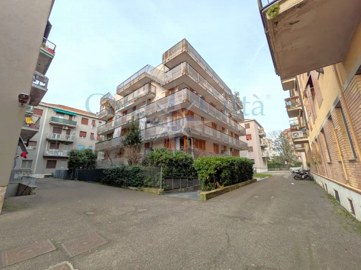 Appartamento in vendita a Milano, Quinto Romano - foto 1