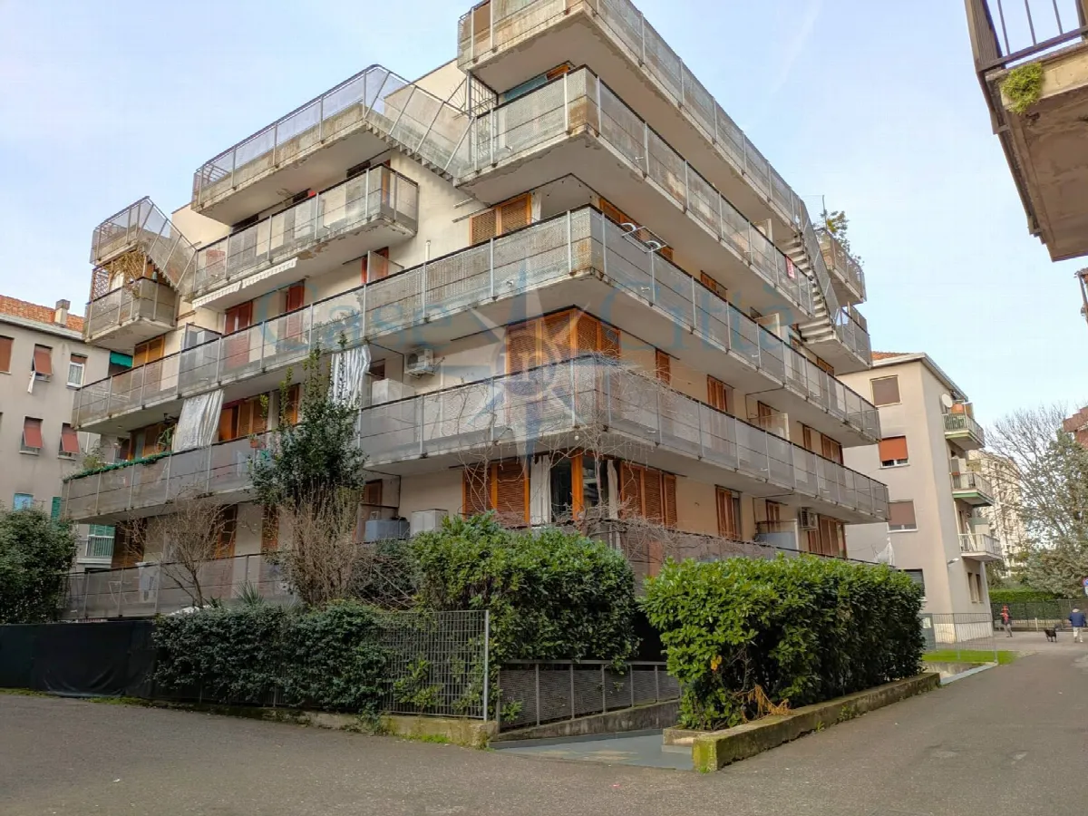 Appartamento in vendita a Milano, Quinto Romano - foto 2