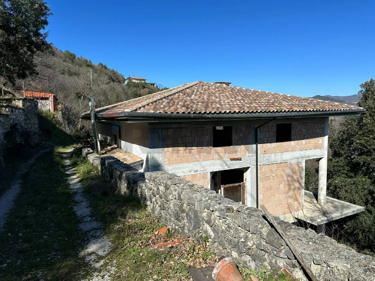 Nuove costruzioni in vendita a Montaquila - foto 4