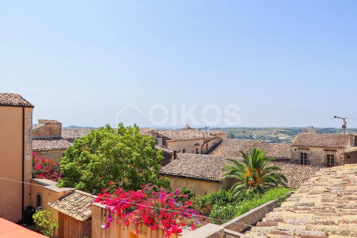 Appartamento in vendita a Noto, Piano Alto- Centro Storico - foto 1