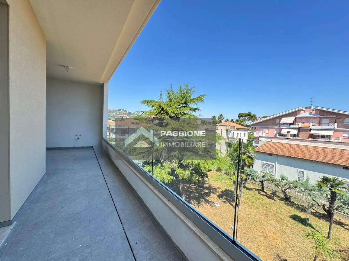 Appartamento in vendita a Martinsicuro, Zona Mare - foto 3