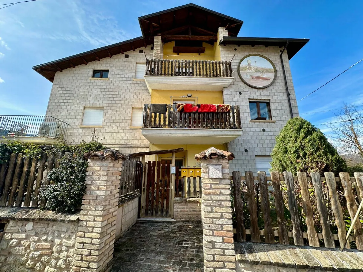 Appartamento in vendita a L'Aquila, Civita di Bagno - foto 1