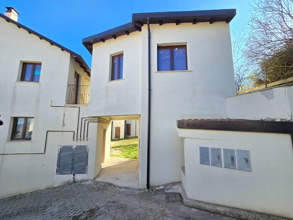 Appartamento in vendita a L'Aquila, Bagno - foto 1