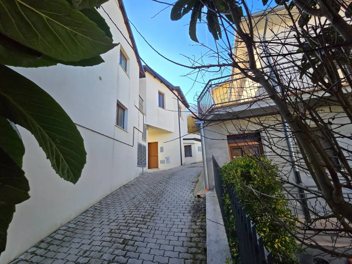 Appartamento in vendita a L'Aquila, Bagno - foto 2